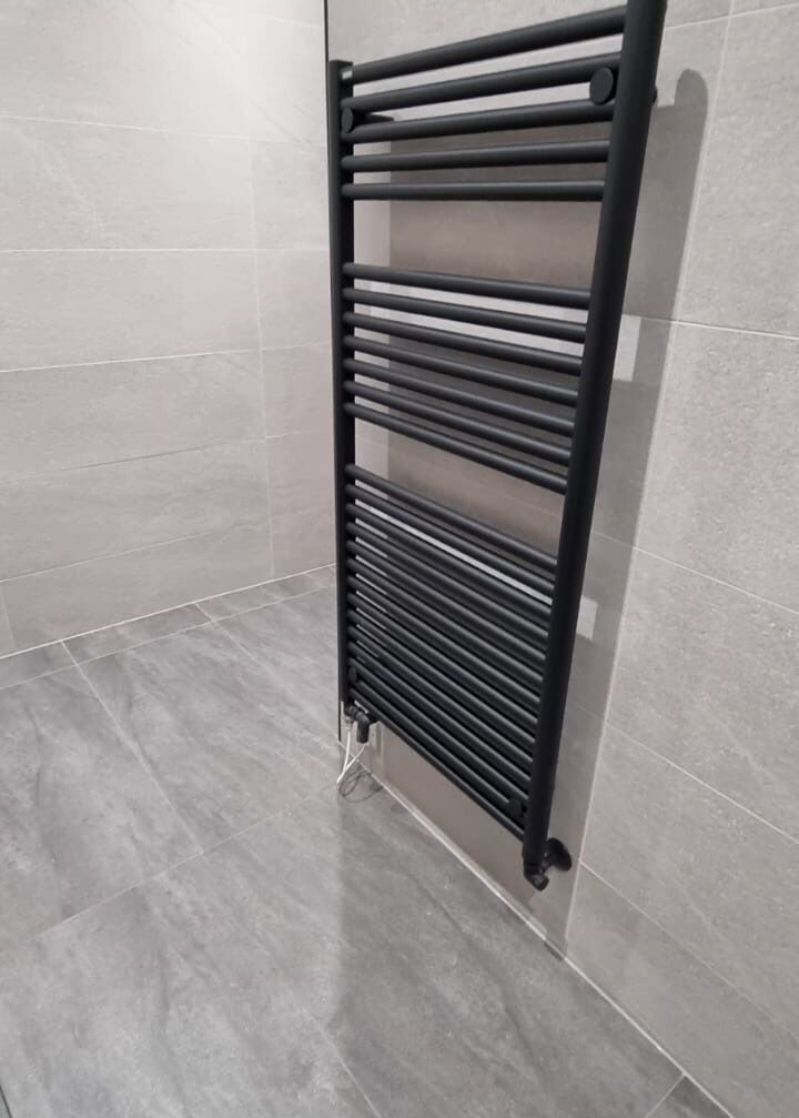 After photos - Stylish wetroom heated towel rail