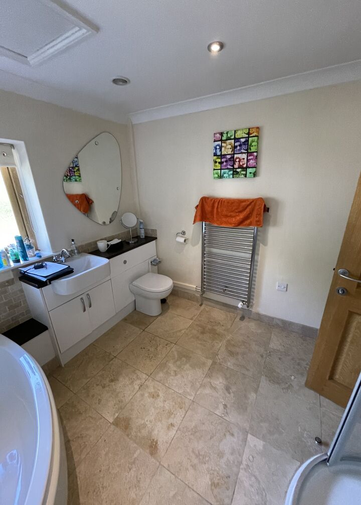 Before photos - Dated bathroom that lacks functionality