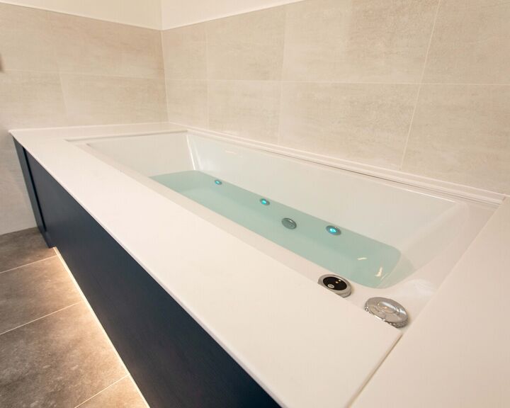 Distinct Bathrooms, Ripley 2023 - 015.jpg