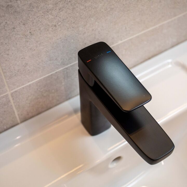 Distinct Bathrooms, Ripley 2023 - 032.jpg