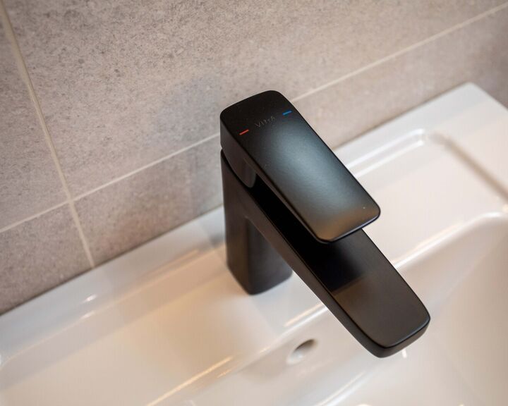Distinct Bathrooms, Ripley 2023 - 032.jpg