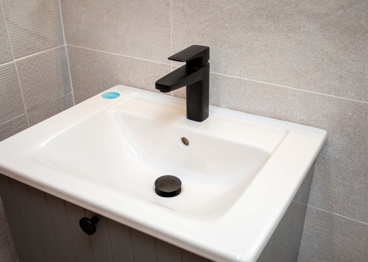 Distinct Bathrooms, Ripley 2023 - 031.jpg