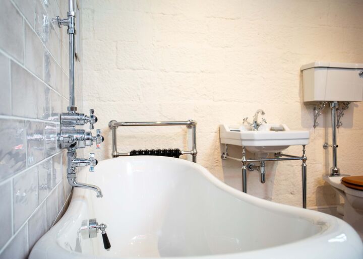 Distinct Bathrooms, Ripley 2023 - 004.jpg